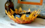 Ксения 68 - Ваза-конфетница из искусственных листьев