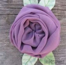 chiffon-rose-with-leaves3.jpg